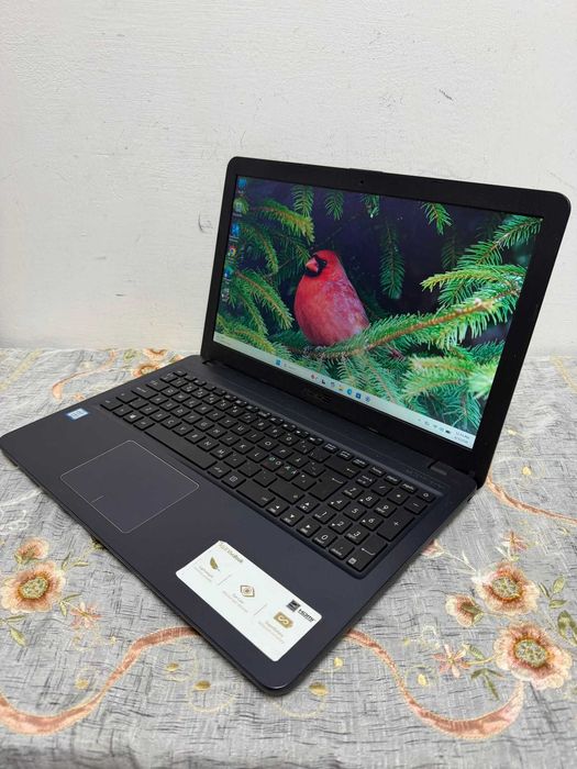 Laptop Asus VivoBook X542 - 15,6 FHD Core i5 8250u 8GB ddr4 -256GB SSD