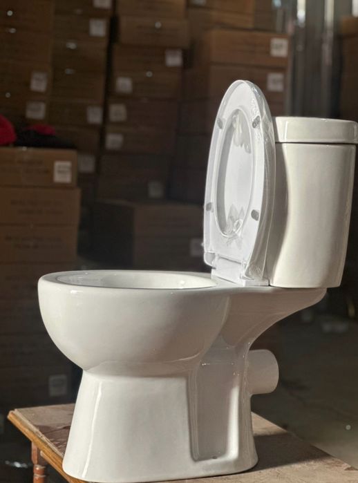 Продаётся взрослый унитаз