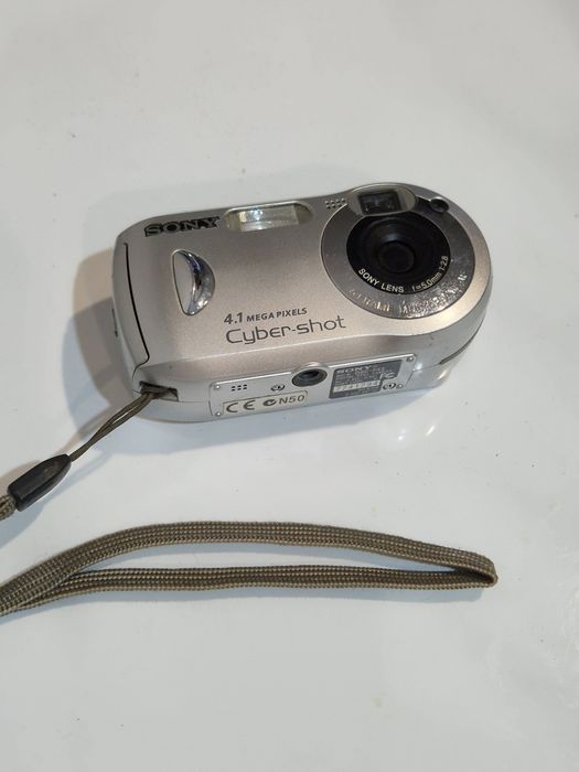 Aparat foto/ camera digitala Sony