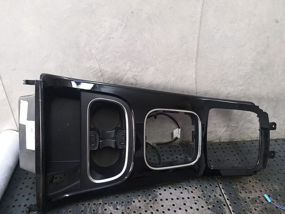 Consola centrala mercedes b class w247