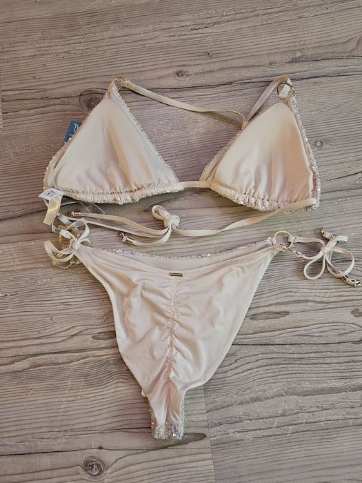 Бански комплект.