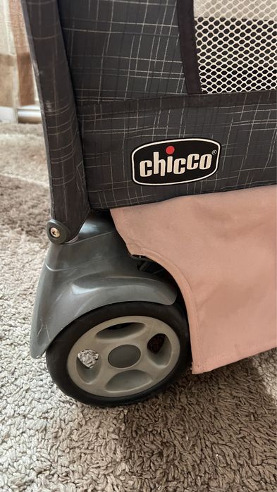 Манеж фирменая Chicco