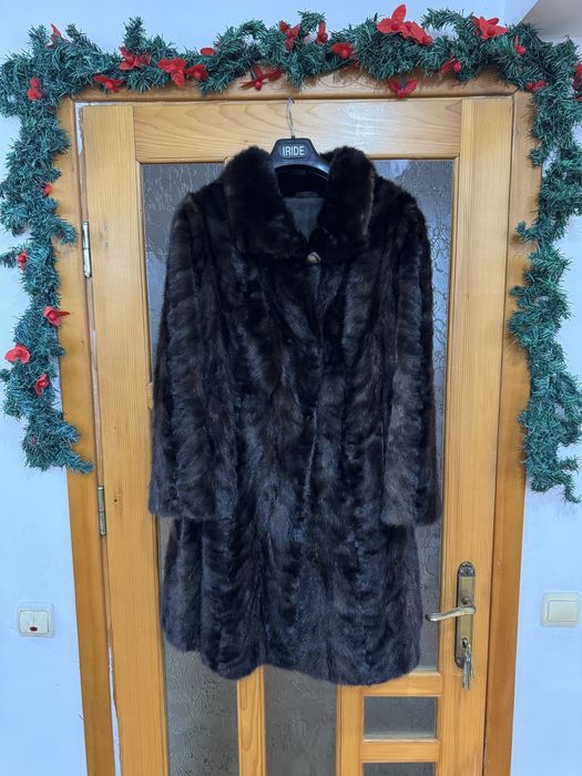 Haina de blana de nurca Maro