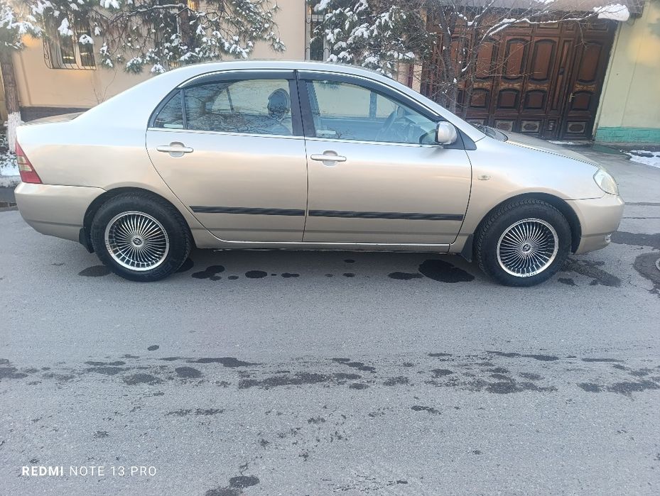 Продаётся Тойота каролла 2004 года