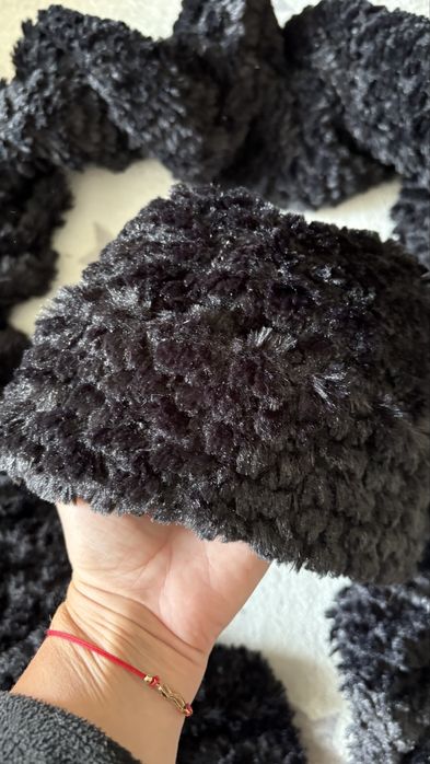 Комплект шал и шапка нови