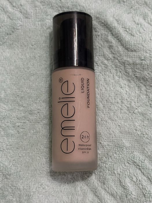 Косметика(фиксатор для макияжа)