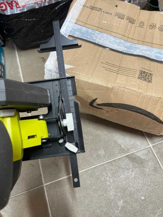 Fierăstrău circular fără fir RYOBI R18CSP-0 18V ONE+ – lamă de 150 mm, reglare adâncime și unghi de tăiere înclinat 0-50°, ergonomic