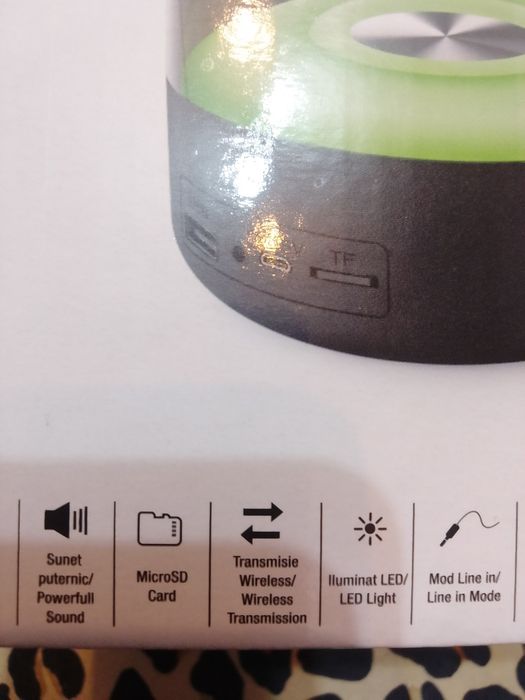 Boxa  wireless cu lumini