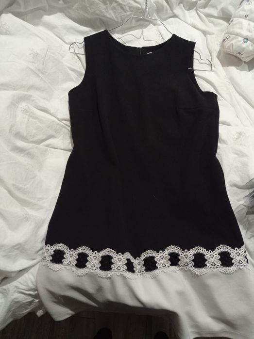 Момичешки роклички