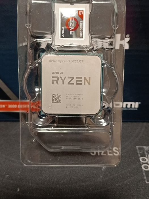 Процесор AMD Ryzen 9 5900XT - Гаранция 26м.