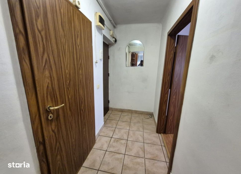 Apartament Zona Praporgescu Malul Muresului etaj 1, decomandat