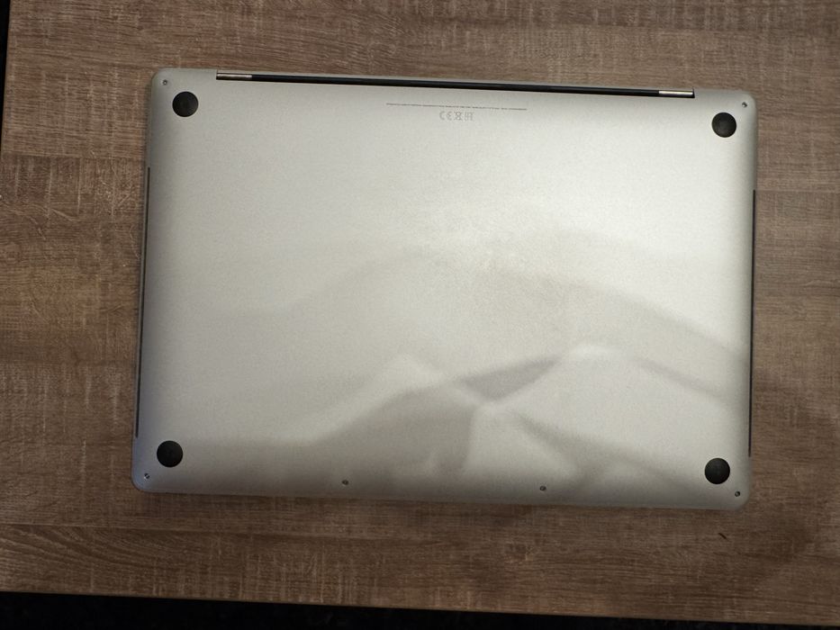 Apple MacBook Pro 16” 2019 i7 , 16gb Ram