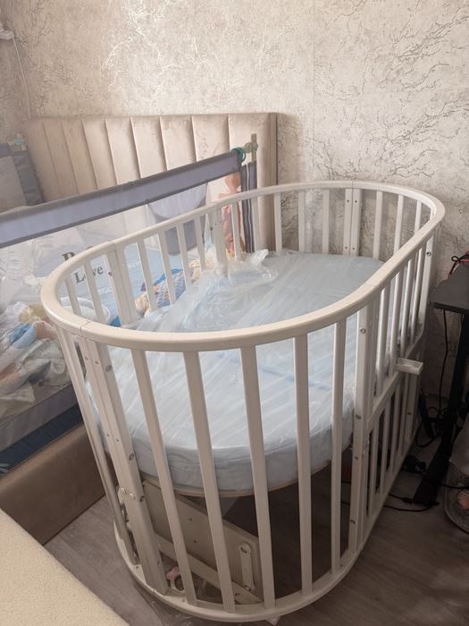 Продам детскую кроватку