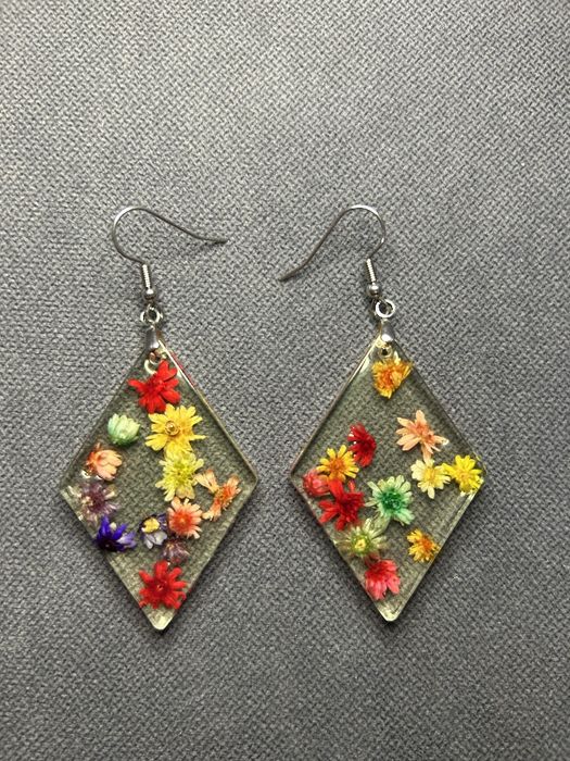 Обеци от епоксидна смола