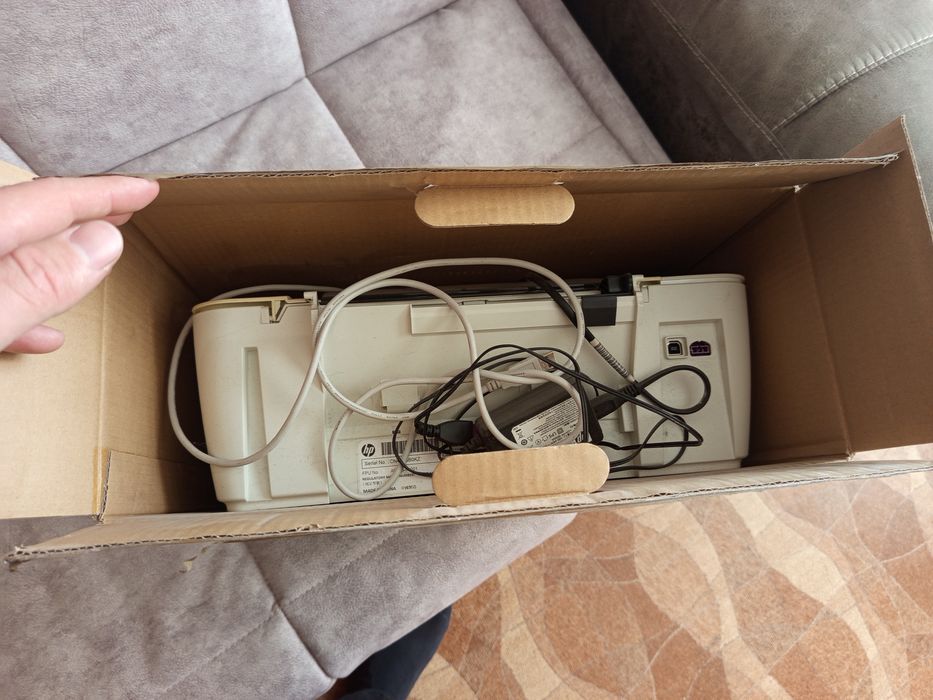 Продам принтер б у .