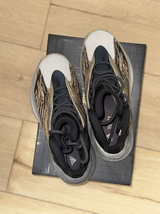 adidas Yeezy QNTM originali
