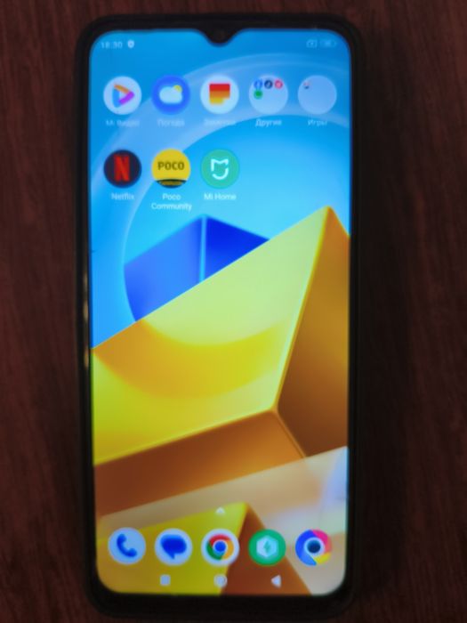 Продам телефон poco m5