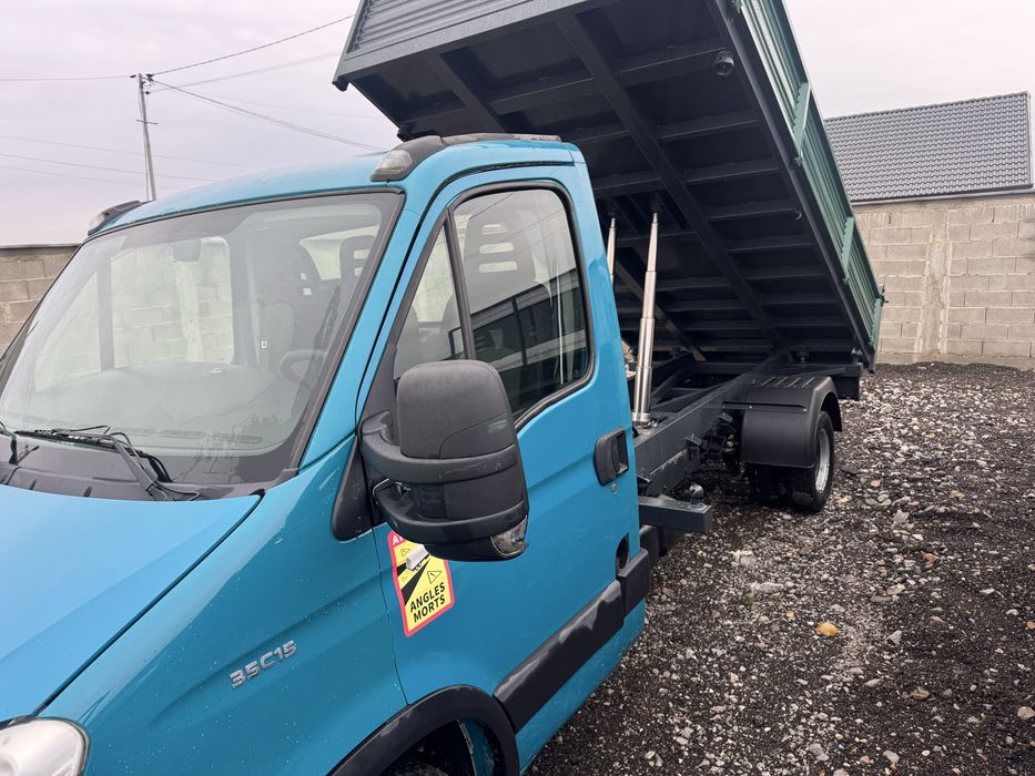 Iveco 35.15 badculabil pe 3 parti