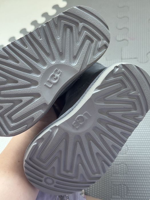 Ghete ugg marimea 24