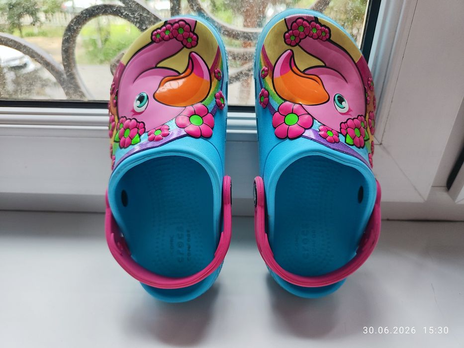 Crocs оригинал для девочки 28-29 размер, яркие