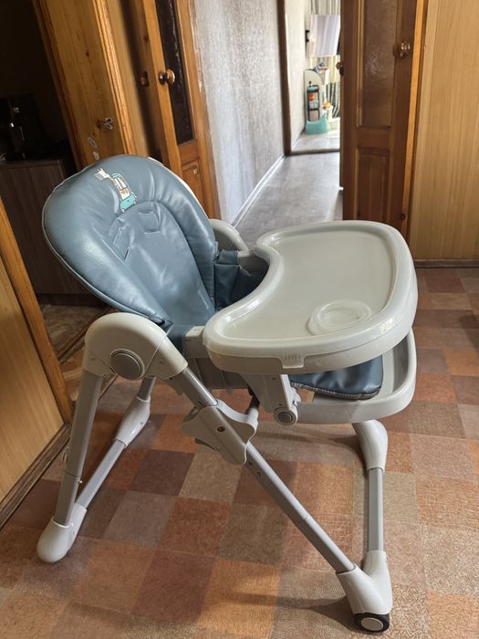 Продам стульчик для кормления