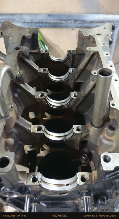 Продам двигатель Мерседес 111 2.2 бензин