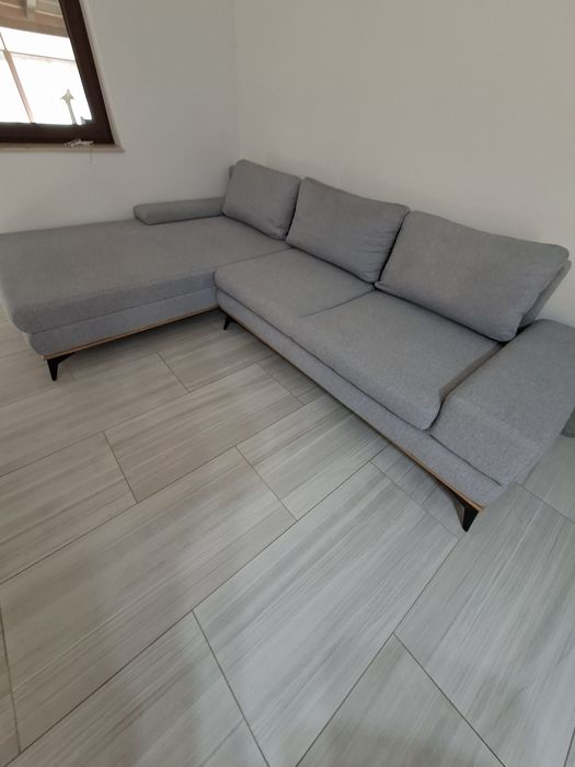 Vând colțar extensibil