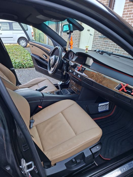 Vând BMW 520D , an 2010