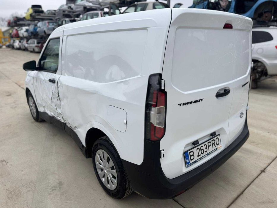 Ford Transit Courier 1.5 d ECO BLUE 2025 EURO6 avariat lovit avariate NOU 4000km