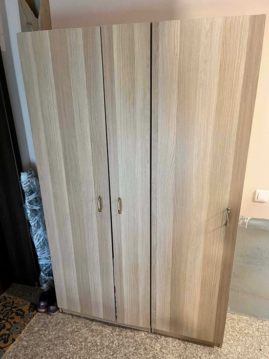 Трикрилен гардероб цвят сонома