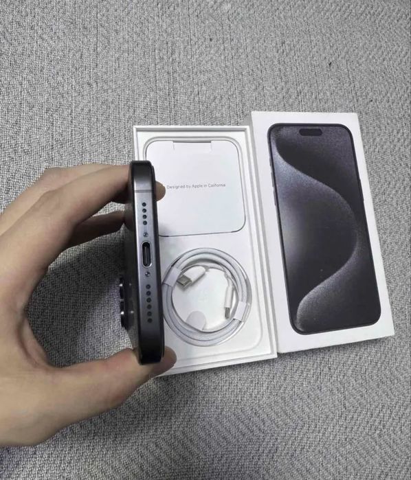 iPhone 15 pro max (256gb)