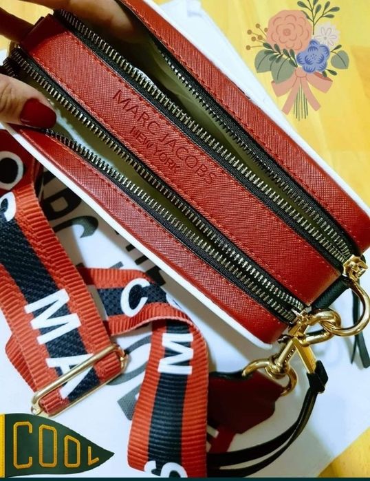 Geanta damă M Jacobs/model crossbody, saculet, etichetă