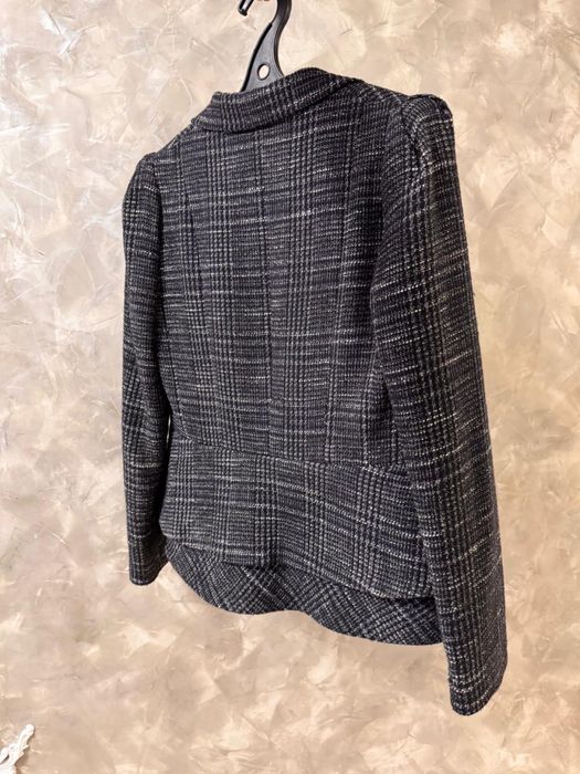 Продам женские пиджаки Massimo Dutti