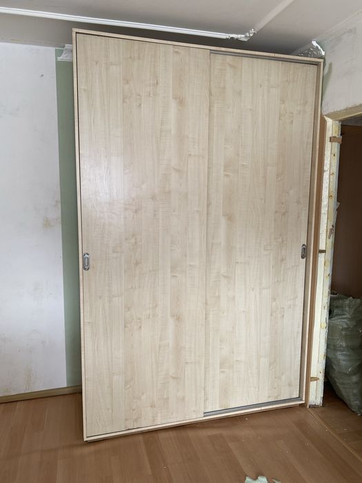 Продам шкаф купе