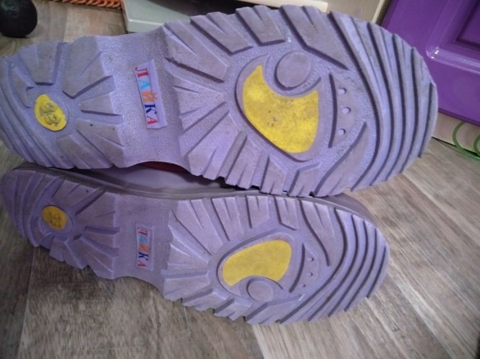 Продам резиновые сапоги 33 размер