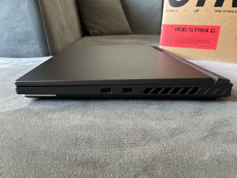 Геймърски лаптоп Asus ROG Strix G16 i7 13650HX/RTX4080/WUXGA 165Hz