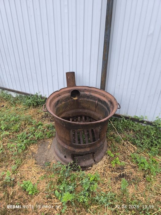 Продам казан чугунный с печкой