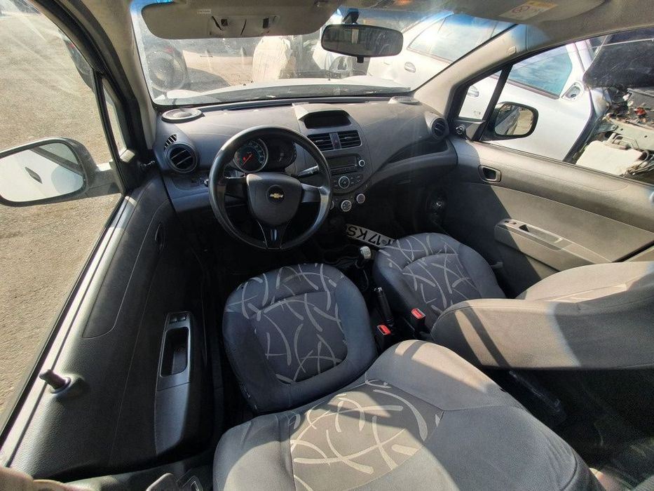 Dezmembrez Chevrolet Spark motor 1.0 benzina 68 cp, LMT kit pornire ambreiaj volanta plafon bara compresor ac dezmembrari