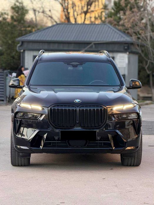Sotuvda BMW X7 xDrive40i