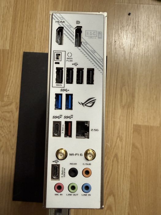 Материнская плата asus rog strix b560a