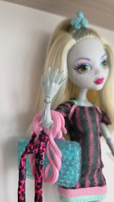 лагуна скариж monster high