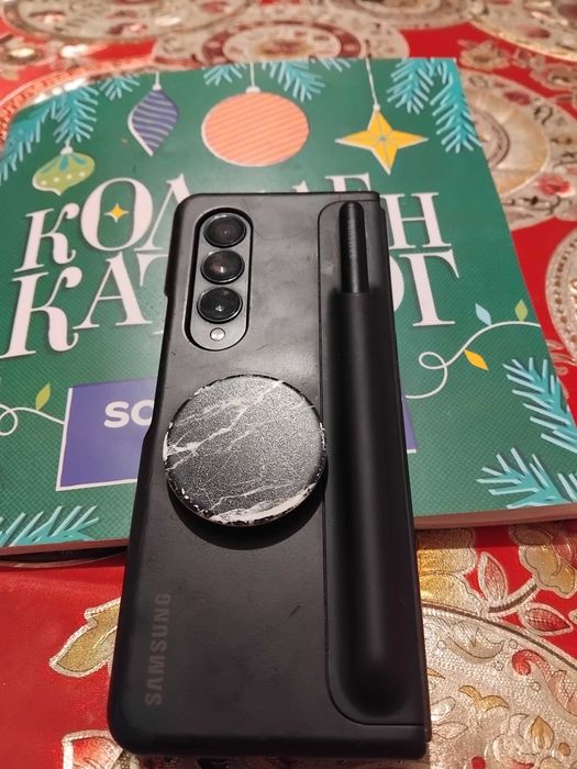 Samsung Galaxy Z Fold 4