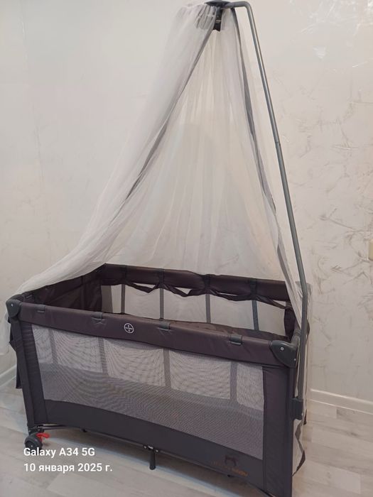 Детский манеж в отличном состояний