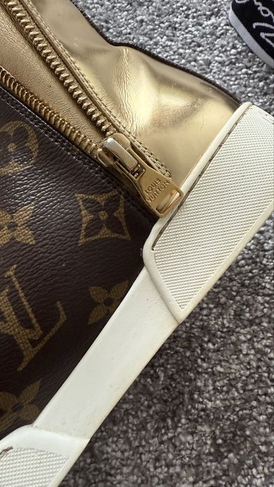 Tenesi Louis Vuitton