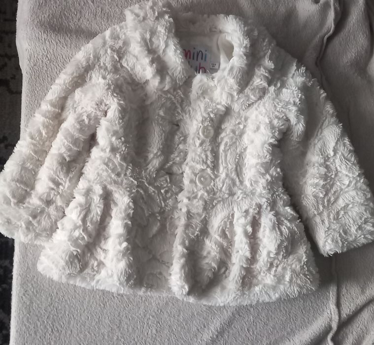 Blanita fetita 1,5-2 ani și 3-4 ani