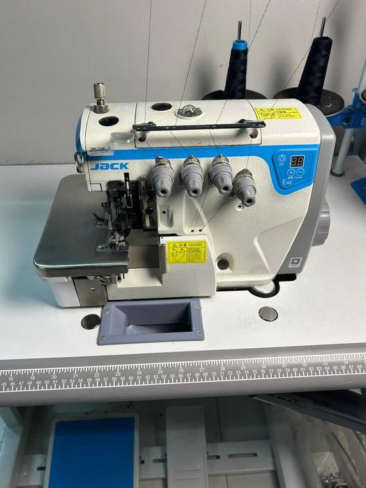 Оверлок четырехниточный