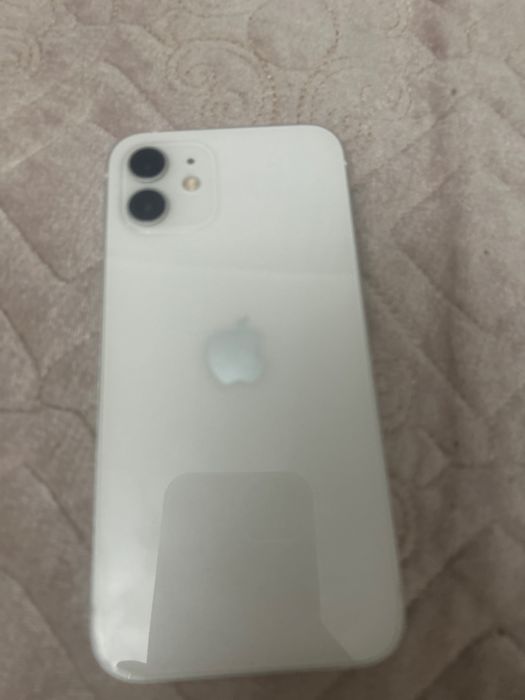iPhone12, в отличном состочнии, белый, 128гб