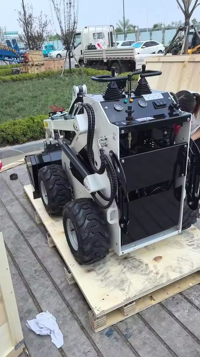 Мини погрузчик бензиновый