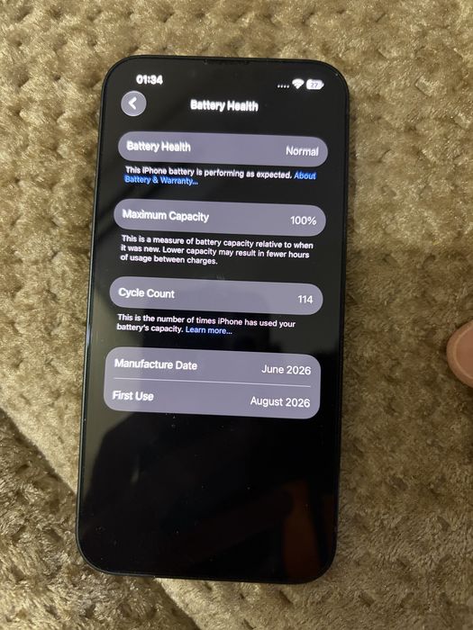 Продавам Iphone 17e 256GB Black
