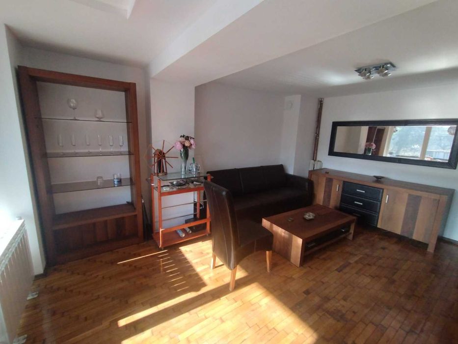 Дава се под наем Къща в Банкя - 330 кв.м за 1000 € - Снимка #4